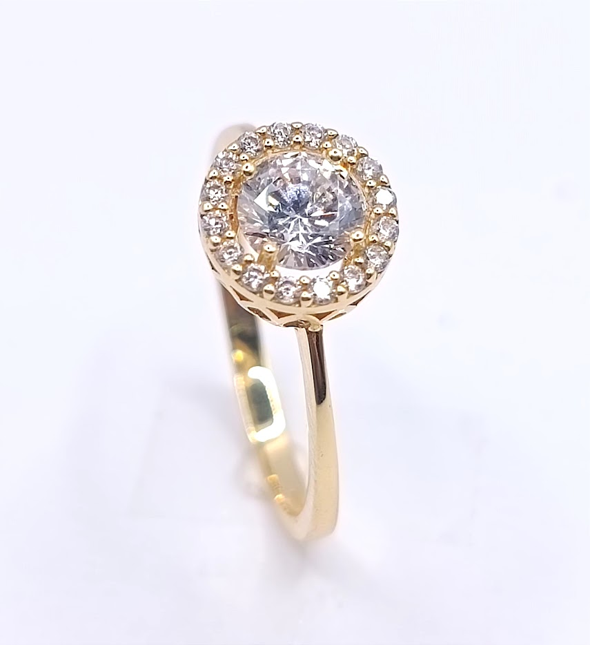 I14-I11SZR0242-FCZ Anillo Oro Amarillo Circon Halo