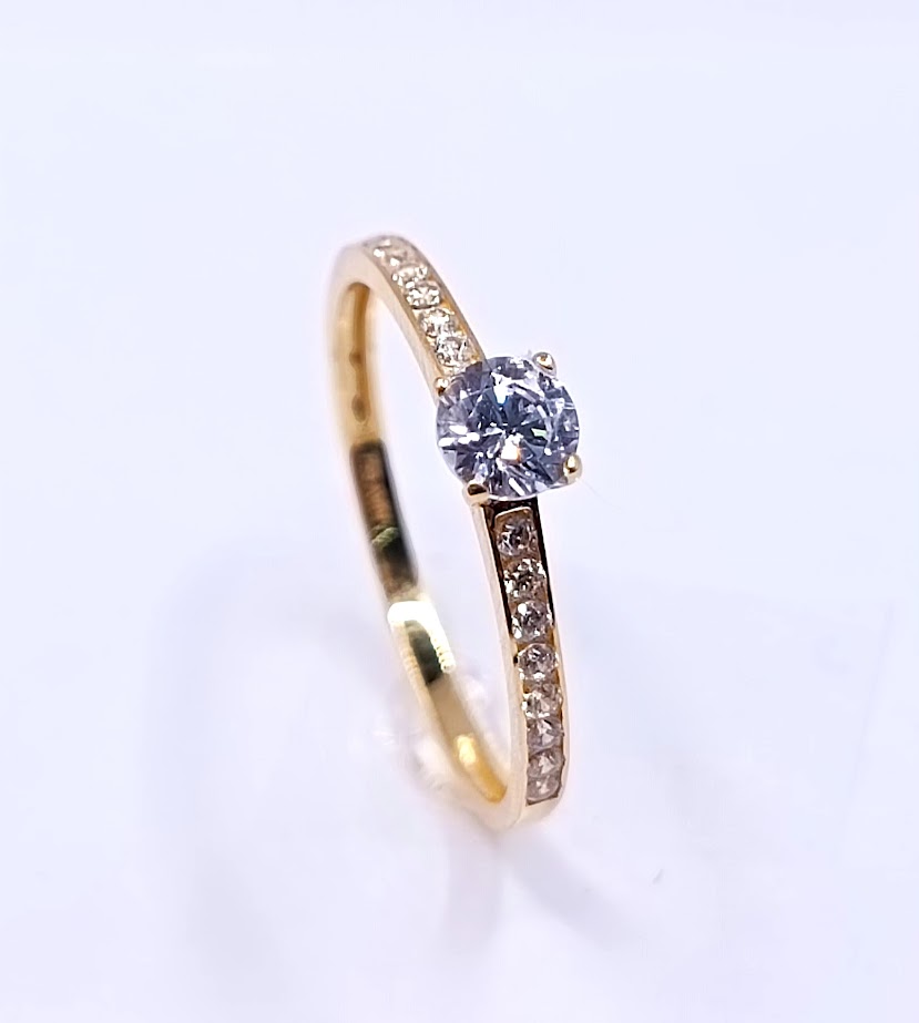 I-VSZR0229-FCZ Anillo Oro Amarillo Circon