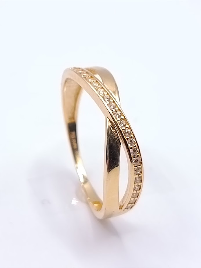 X8-VX7ZR0416 Anillo Oro Amarillo Circon