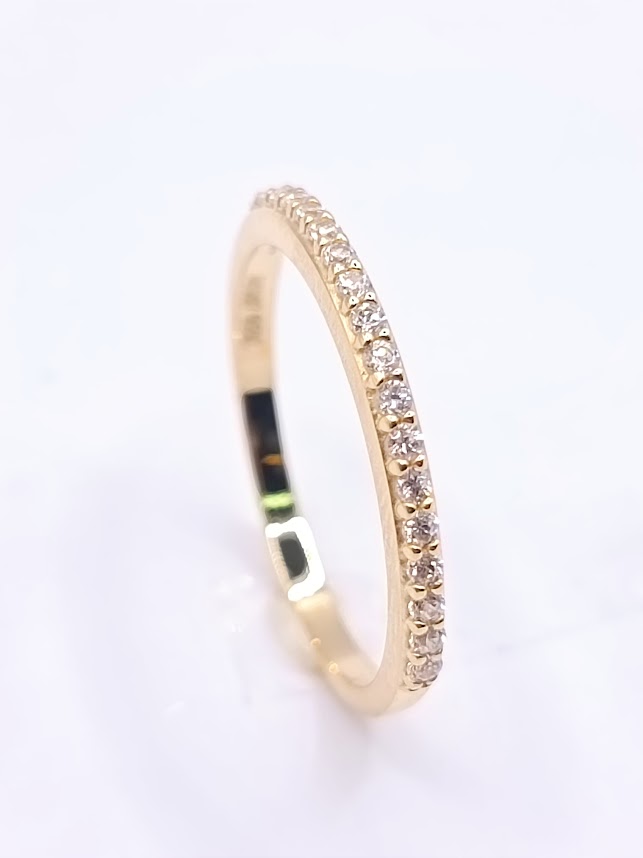 A 3861  Anillo Oro Amarillo Cintillo Circon