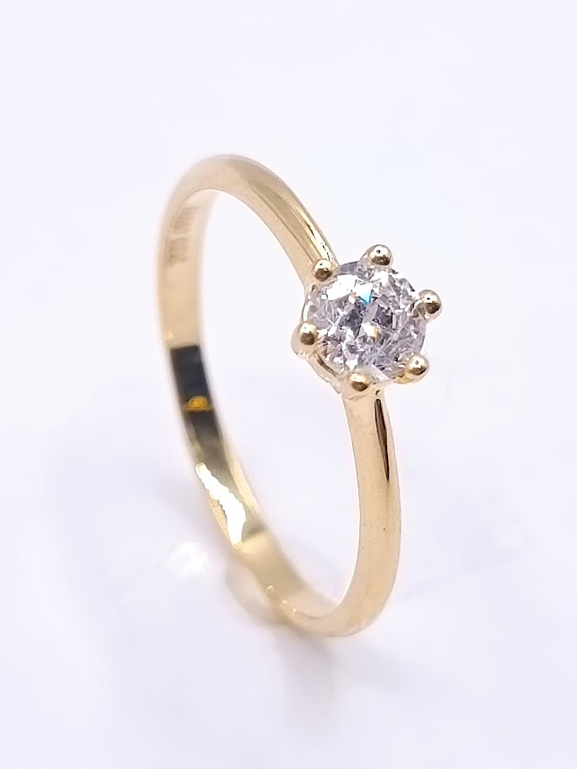 A 3891.4,5 Anillo Oro Amarillo Solitario Circon