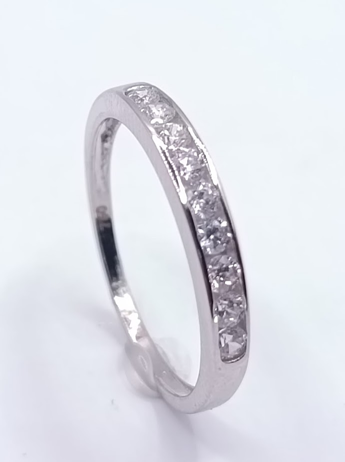 A 2302 W Anillo Oro Blanco Cintillo Circon