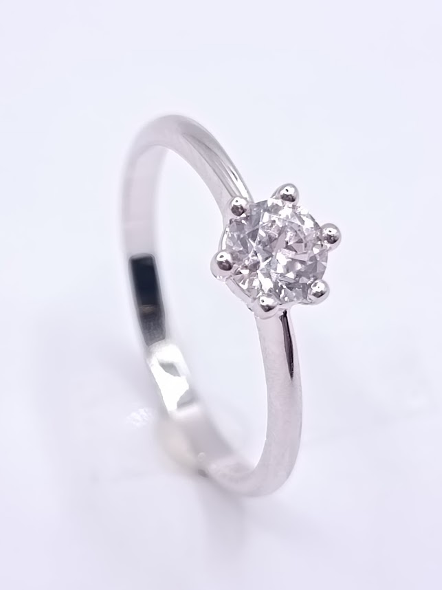 A 3891.4,5 W Anillo Oro Blanco Solitario Circon