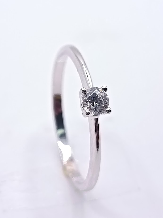 A 3893.3,5 W Anillo Oro Blanco Solitario Circon