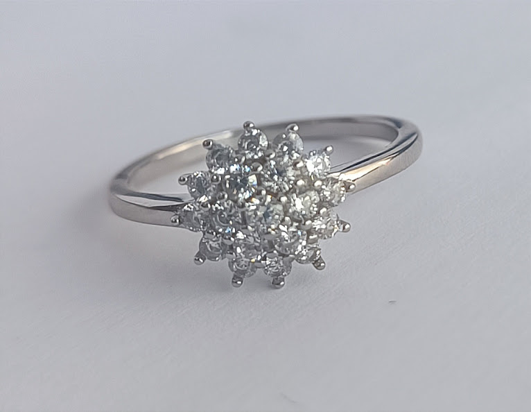 R-0048 Anillo Plata Pave
