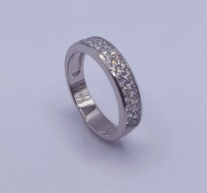 R-1303 Anillo Plata Cintillo