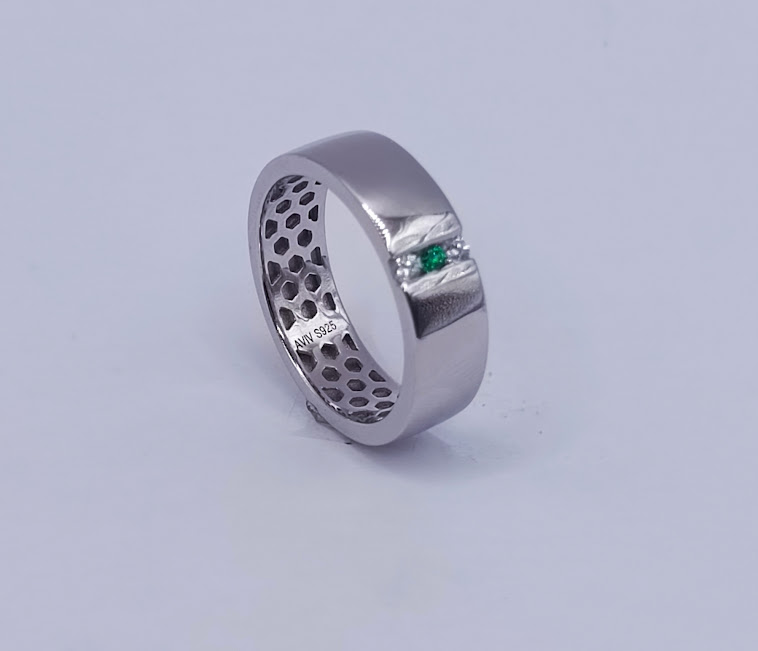 SR-0176 E Anillo Plata Esmeralda