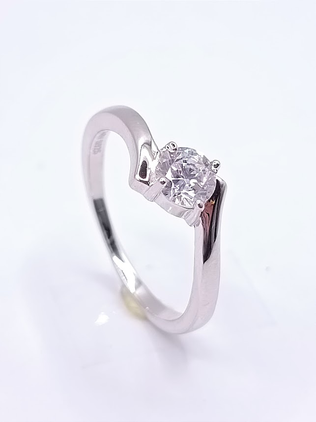 R-2407 Anillo Plata Solitario Tension