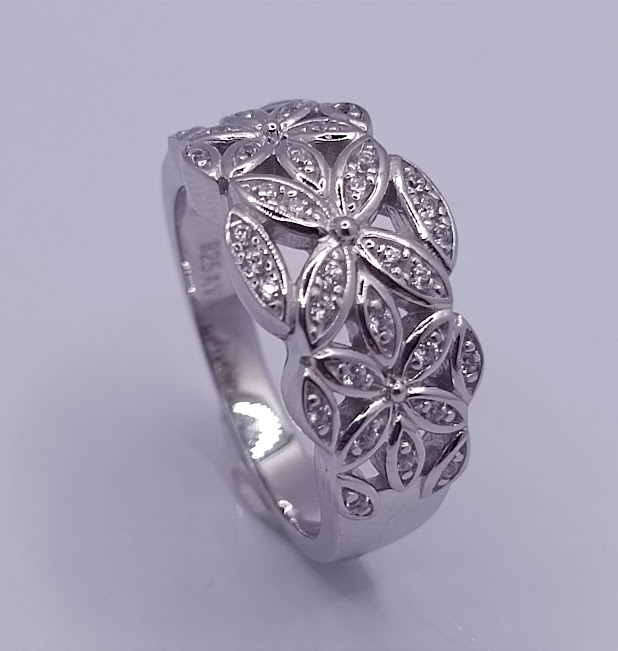 SL33543A1 Anillo Plata 