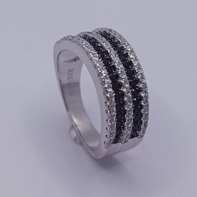 SL30526A1 Anillo Plata Negro