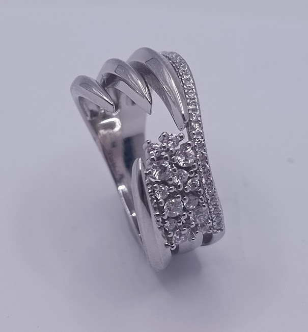 SL90218A1 Anillo Plata 
