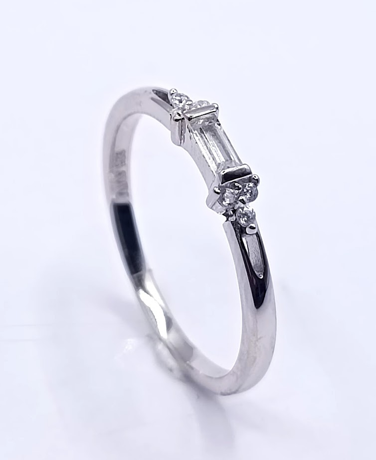 12192FRS5 Anillo Plata 
