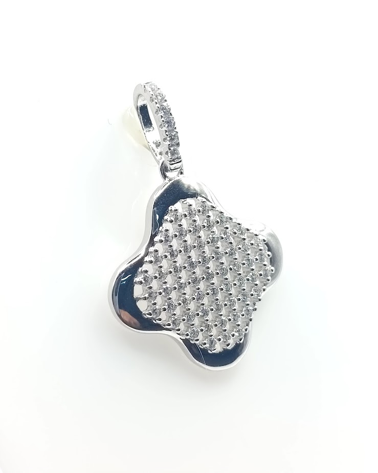 AP32832A1 Colgante Plata
