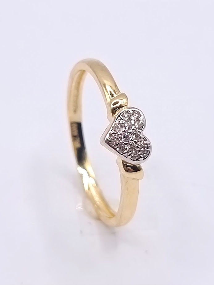 AZR1302 Anillo Oro Amarillo Corazon Circon