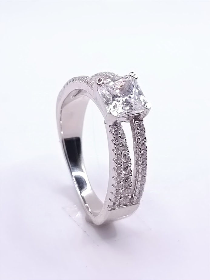 SL90788A1VI Anillo Plata Rodio