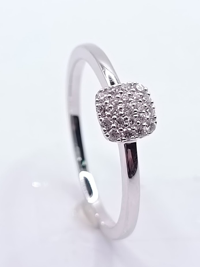 R11043 Anillo Oro Blanco 21 Brillantes