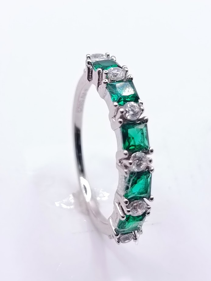 R-5894 E Anillo PLata Zircon Esmeralda