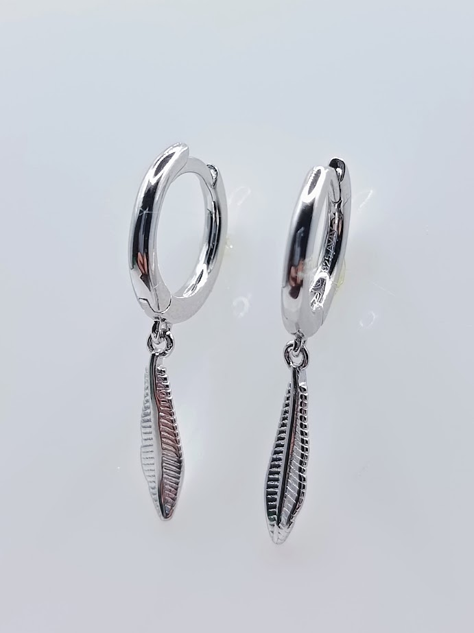 26625XESWSH1 Aro Plata Argolla Plumas