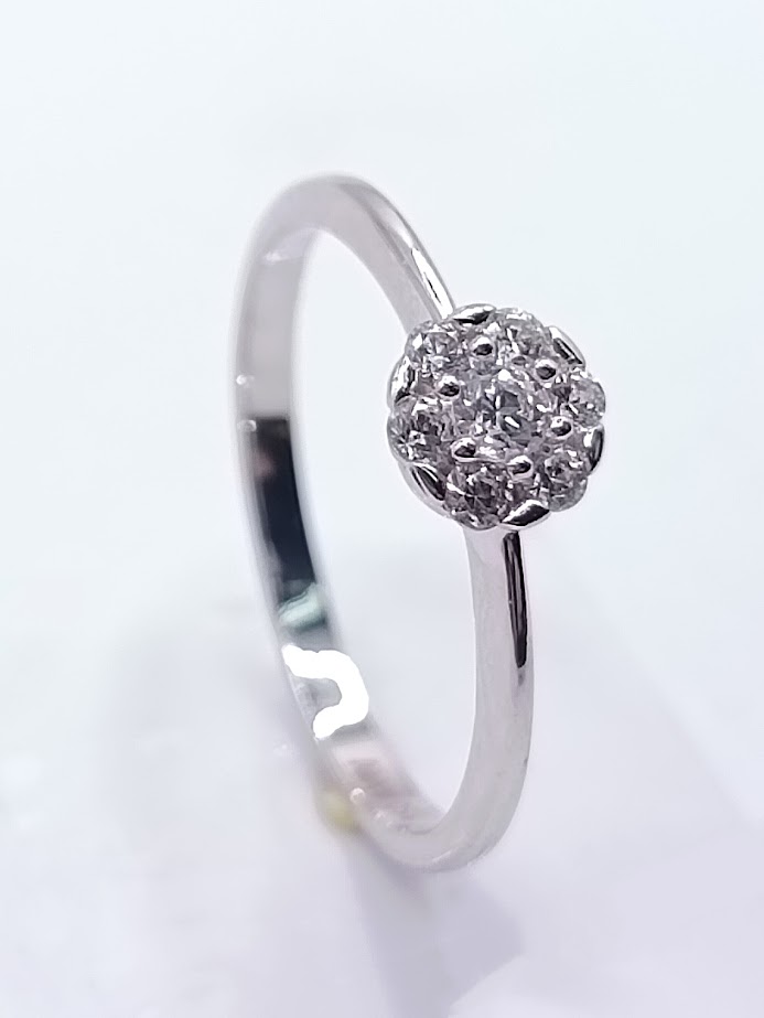 A 3912 W Anillo de Oro Blanco Circon
