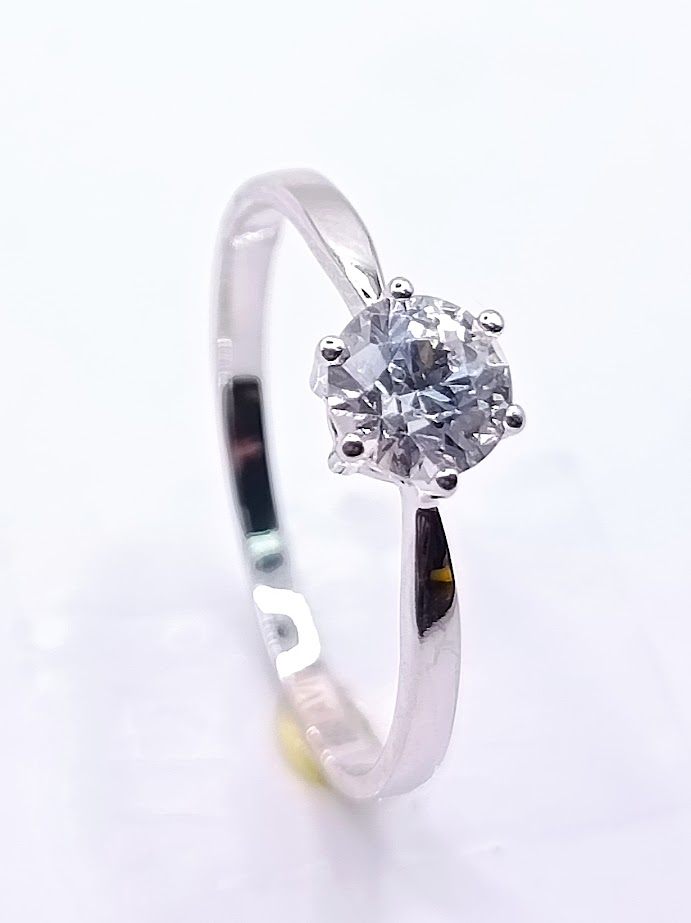 A 4054.5 W Anillo Oro Blanco Solitario Circon