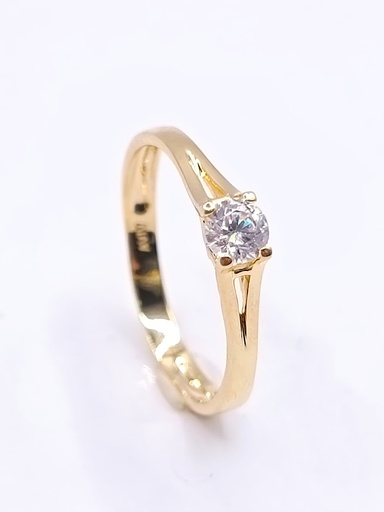A 2767  Anillo Oro Amarillo Solitario Circon