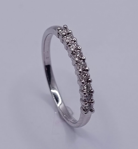 KR05-113020-**9 Anillo Oro Blanco Brillante